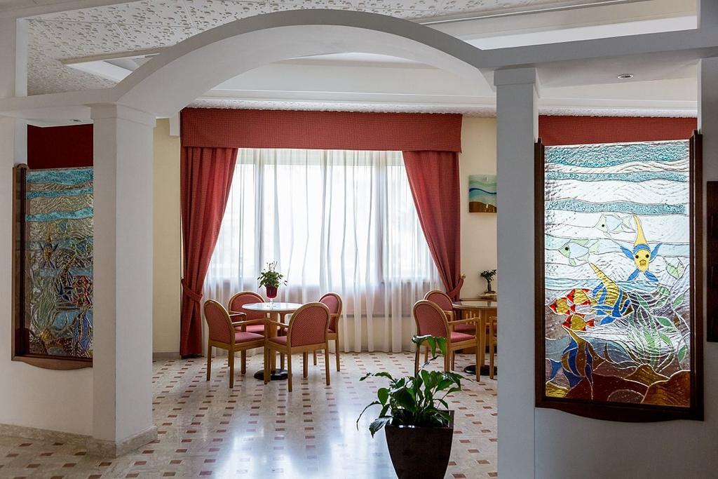 Hotel Vittoria Vasto Bagian luar foto