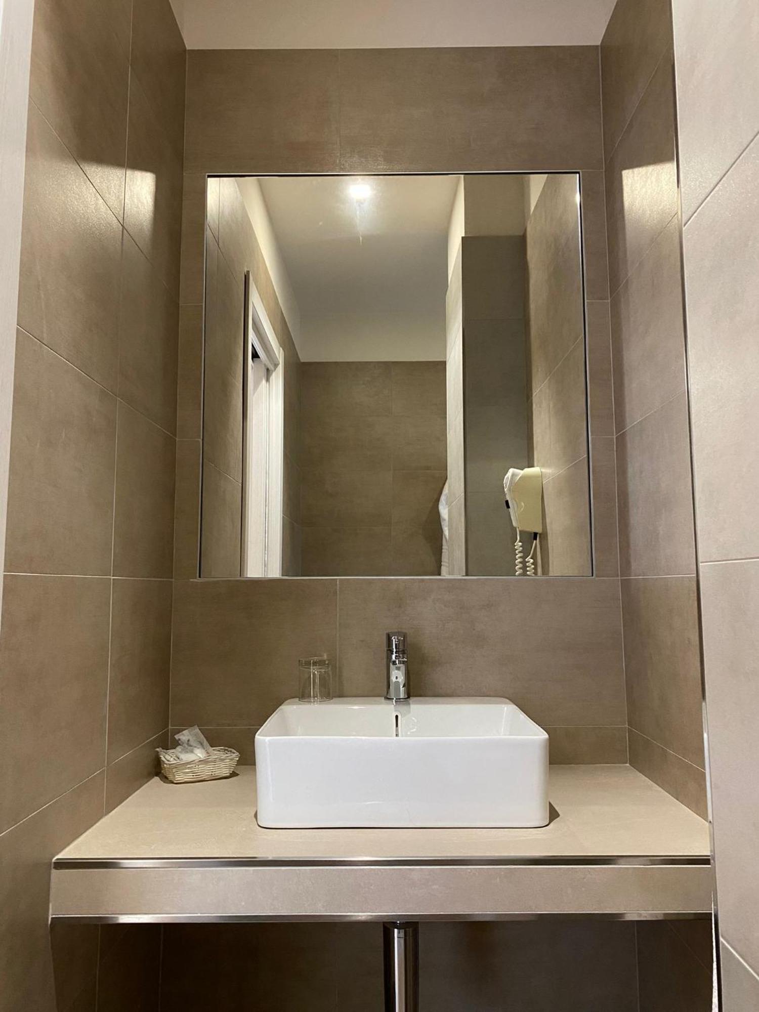 Hotel Vittoria Vasto Bagian luar foto