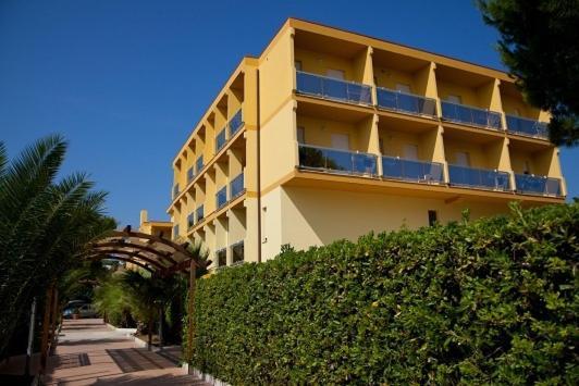 Hotel Vittoria Vasto Bagian luar foto